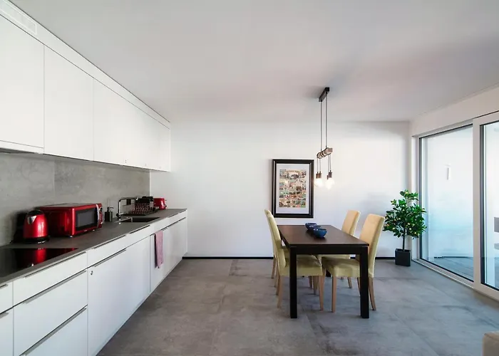 Casa Leini By Quokka 360 - Two-bedroom 3 Minutes From Lido Di Apartmán Locarno