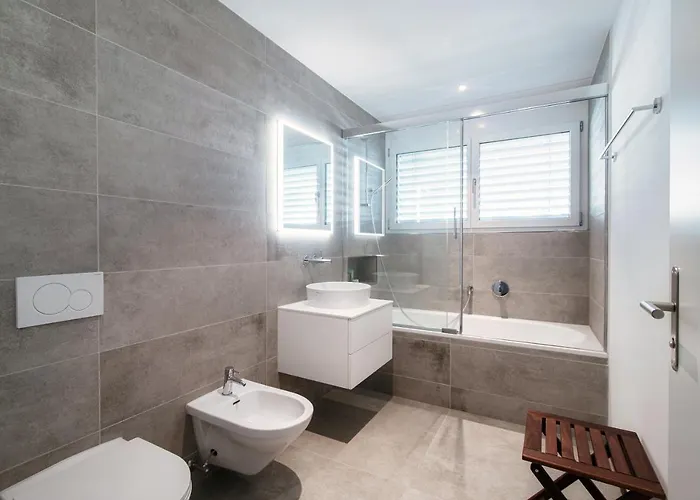 Casa Leini By Quokka 360 - Two-bedroom 3 Minutes From Lido Di Appartamento