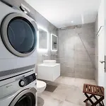 Апартаменты Casa Leini By Quokka 360 - Two-bedroom 3 Minutes From Lido Di *