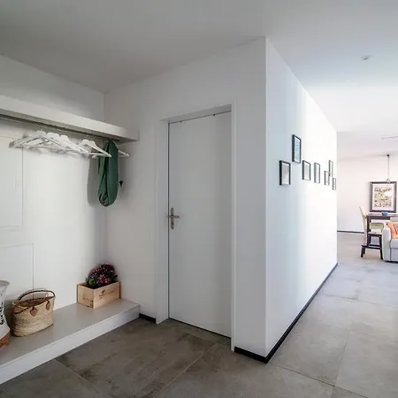 Casa Leini By Quokka 360 - Modern Two Bedroom Near Lido Di